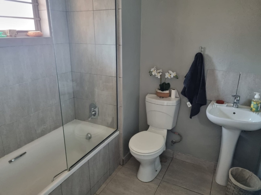 2 Bedroom Property for Sale in Raceway Free State